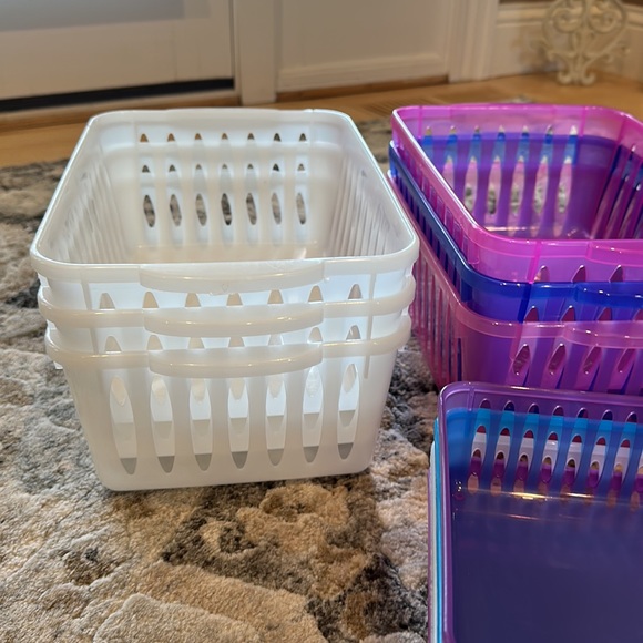 Plastic Organizing Bins - Picture 2 of 7